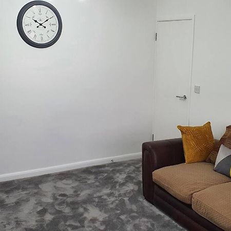 Exquisite And Modern 2 Bed Maisonette Harmondsworth Dış mekan fotoğraf
