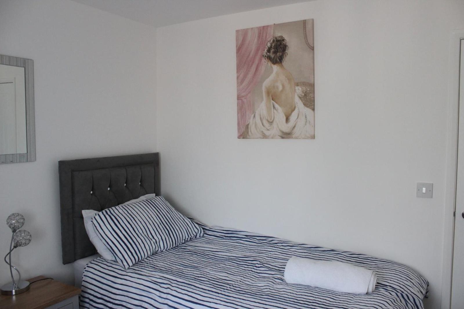Exquisite And Modern 2 Bed Maisonette Harmondsworth Dış mekan fotoğraf