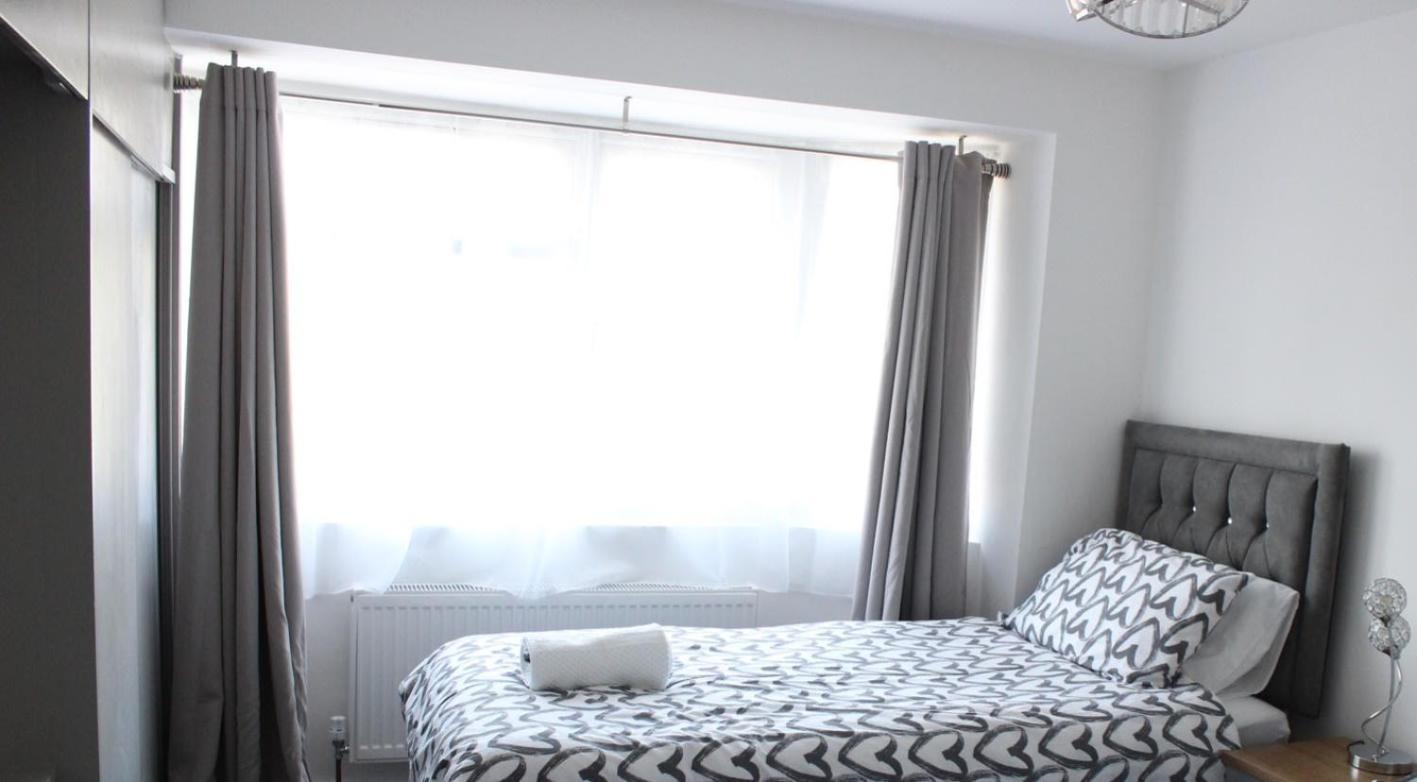 Exquisite And Modern 2 Bed Maisonette Harmondsworth Dış mekan fotoğraf